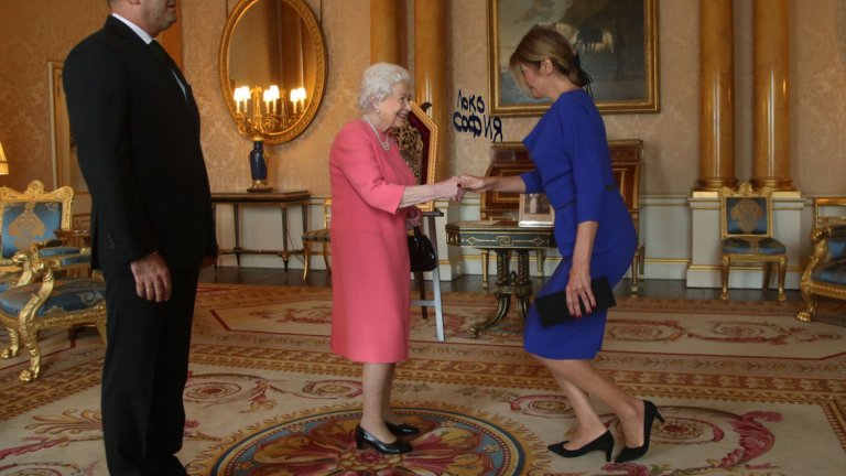 Нека седмичният обзор не ви отчайва – поне Канада легализира тревата.