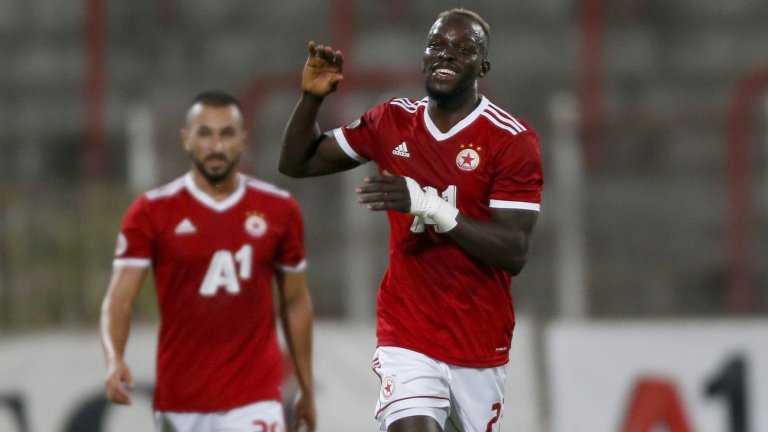 Соу и Йомов бяха сред най-дейните в състава на домакините.