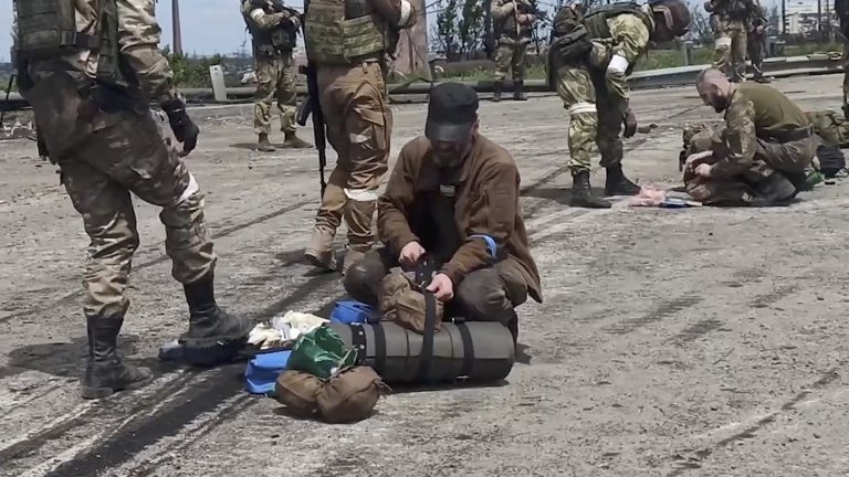 Над 900 бойци от "Азовстал" са в затворническа колония