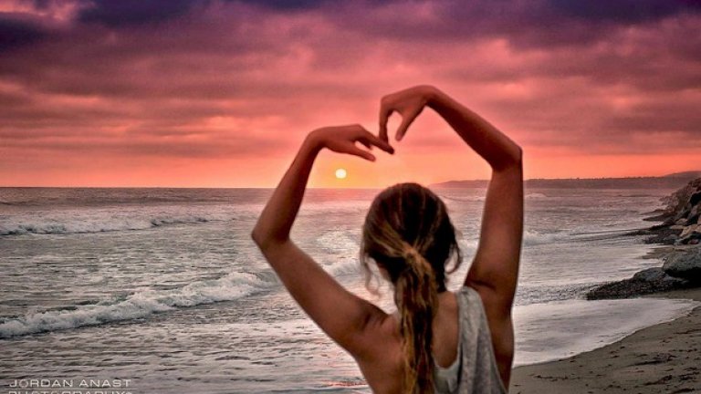 Сърфистката на новото време