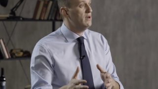 В Русия няма изненадани от изнесените данни срещу Медведев, а властта не се трогна от разследването на опозиционния лидер Алексей Навални