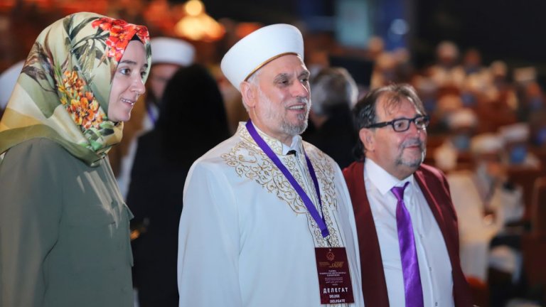 1000 делегати гласуваха на Националната мюсюлманска конференция в България