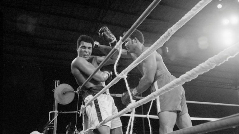 Форман е един от най-силовите боксьори в историята, като в боя залага на притискането на Али в ъгъла и нанасяне на тежки удари