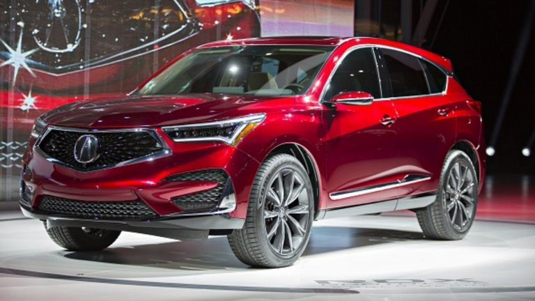 Acura RDX прототип 
Автомобилите от луксозния бранд на Honda са доста популярни на американския пазар, като прототипът RDX цели да разшири влиянието на марката. RDX е създаден върху платформа, запазена ексклузивно за Acura, като представлява най-сериозния редизайн на линията за повече от десетилетие. Прототипът идва с  2-литров бензинов VTEC турбо двигател, който заменя 3,5-литровия шестцилиндров двигател. Моделът получава и 10-степенна скоростна кутия.