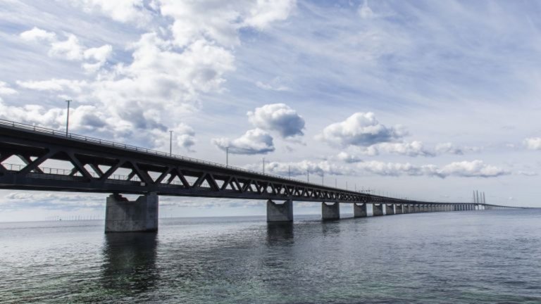 Най-краткото международно гостуване в Лига Европа мина по култовия мост от "Broen"