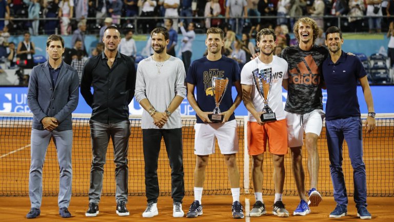 Виктор Троицки (вторият от ляво надясно, точно до Григор Димитров) е последният тенисист, участвал в организирания от Новак Джокович Adria Tour, заразен с COVID-19