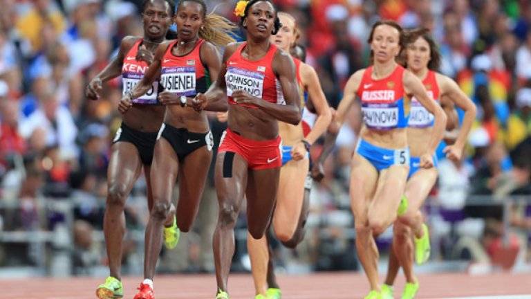 По време на Олимпиадата в Лондон Монтаньо води в състезанието на 800 м...
