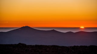 1920px-A_trip_to_Mars