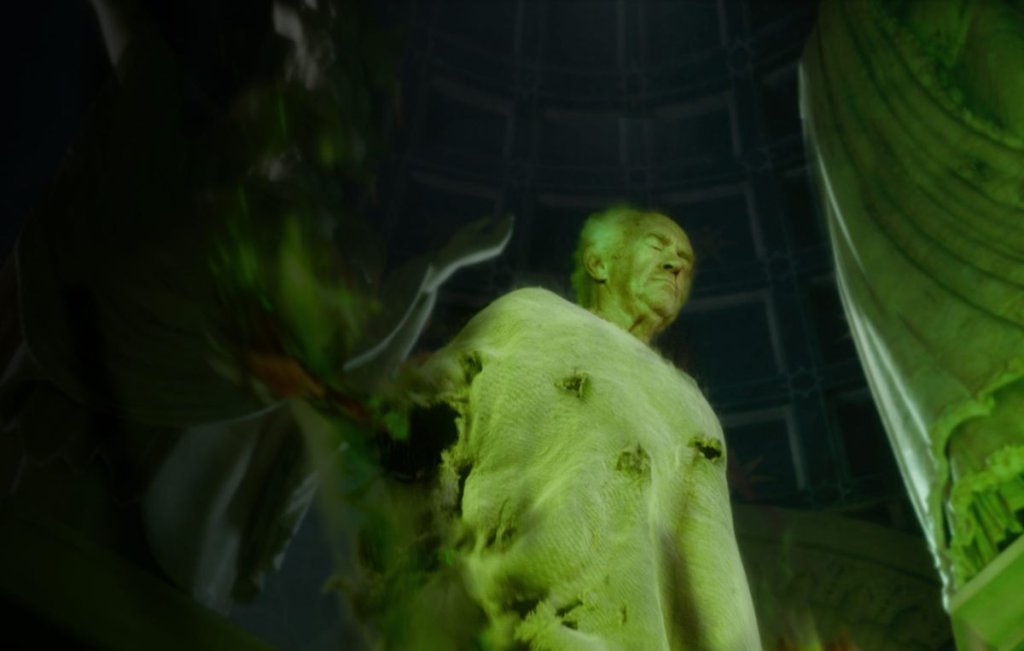 Дивият огън изпепели стълбповете на вярата