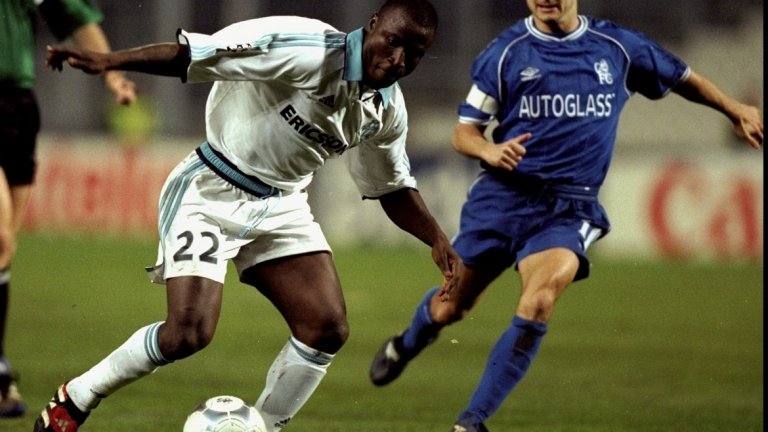Ибрахима Бакайоко

Беше истински вундеркинд в Championship Manager 97/98, а феновете на Евертън бяха ентусиазирани, когато отборът го купи от Монпелие преди точно 20 г. за 4.5 млн. паунда. Парите не бяха никак малко, но нападателят от Кот д'Ивоар вкара само 4 гола в 23 мача за първенство, преди да бъде продаден обратно във Франция.