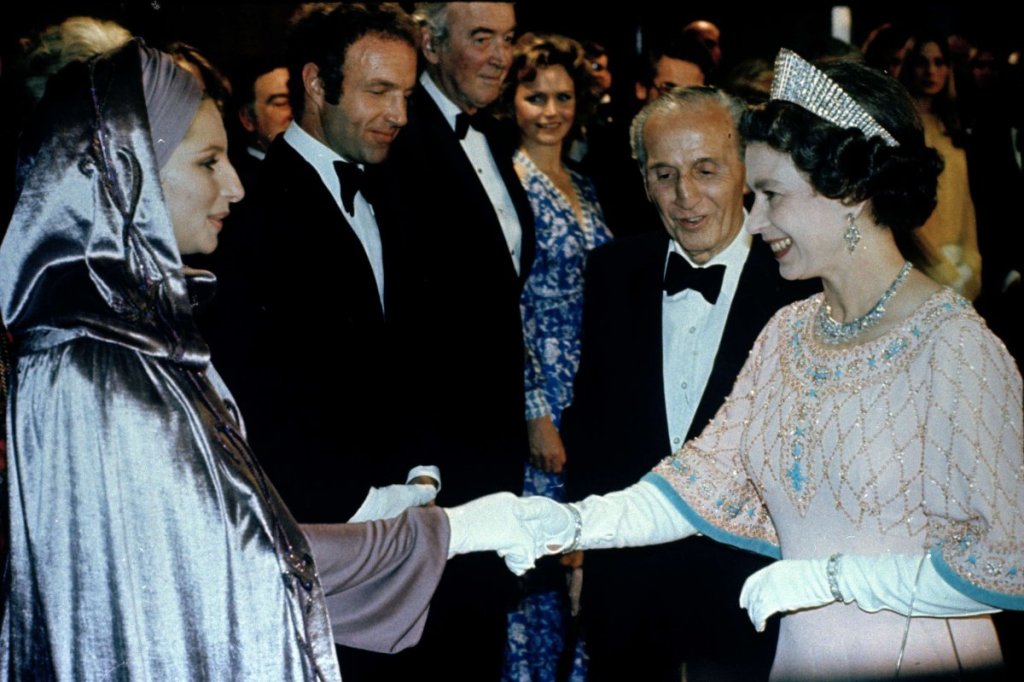 1975. Среща с Барбара Стрейзърд
