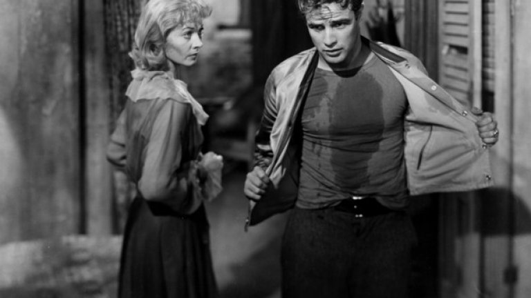 "Трамвай желание" (1951) 

Марлон Брандо е номиниран, но така и не печели "Оскар" за главна мъжка роля в "Трамвай желание" - губи наградата в конкуренция с Хъмфри Богарт. Отличията в трите останали актьорски категории обаче остават запазени за колегите му - Вивиан Лий, Ким Хънтър и Карл Молдън. 