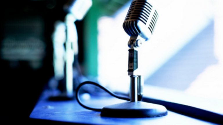 Междувременно СЕМ отложи решението си за лиценза на новата регионална радиостанция, защото не беше в пълен състав.