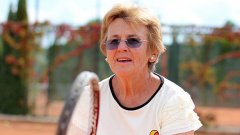 Юлия Берберян успява да подготви и трите си дъщери за място в световния тенис елит, треньорската й работа продължава и днес