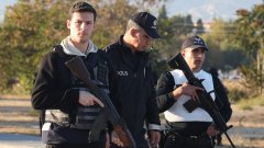 Ден след тежките сблъсъци в град Ялова