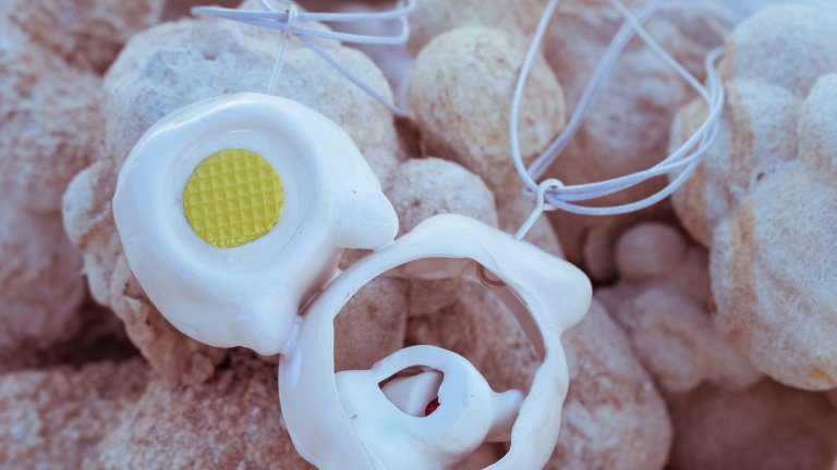 Изложбата Shapes of Sand - морски полъх в градска среда