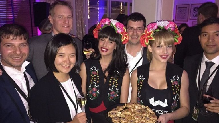 Webit, в партньорство с Tradeshift и Planetary resources  бяха домакини на тайно парти в Давос снощи.