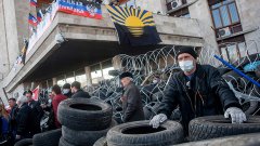 Властта в Украйна призна, че няма контрол върху източната част на страната