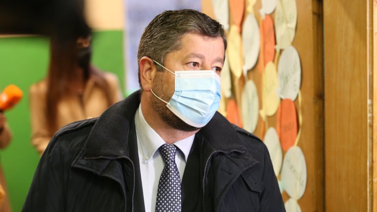 Христо Иванов: Не подкрепяме увеличаване на правомощията на президента