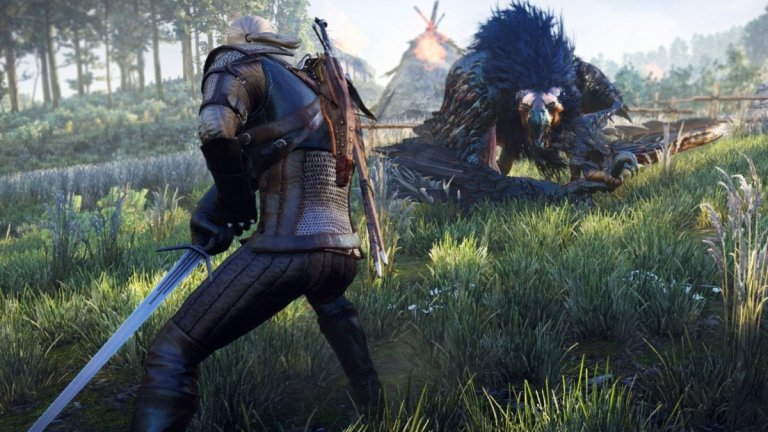 The Witcher 3: Wild Hunt
Достъпна за: PS4, Xbox One, PC
Вероятно сте пробвали сериала с Хенри Кавил. Може би сте чели и книгите на Анджей Сапковски. Но играхте ли някоя от игрите на CD Projekt Red, които са истинската причина "Вещерът" да е световен хит? Сега е моментът да дадете шанс на третата от тях. Алтернативната история на игрите продължава тази на книгите, но по усмотрение на създателите на играта, а не на писателя Сапковски, така че няма да си развалите кефа от другите две.
В центъра разбира се стои Гералт - белокос вещер, който убива чудовища за пари. Често обаче се оказва замесен в плановете на по-страшните същества - хората. Крале, магьосници, бандити, джуджета - всеки иска да използва Гералт за целите си, но той има пред себе си по-важна задача. Трябва да открие младата Цирила, на която гледа като на своя осиновена дъщеря. 
В Witcher 3: Wild Hunt ви очаква един богат свят, който ще разкривате зона след зона след като изпълните разнообразните куестове, които различни хора ще ви дадат. RPG елементът е достатъчен, за да не са недоволни феновете на жанра, но и за да не забавят твърде много действието. Историята постоянно ще ви тласка в различни насоки и ще ви доказва защо това е една от най-добрите игри, създавани някога.