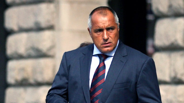 Премиерът Бойко Борисов обяви днешния 16 юни за Ден на национален траур в памет на 8-те жертви при катастрофата на магистрала "Тракия"