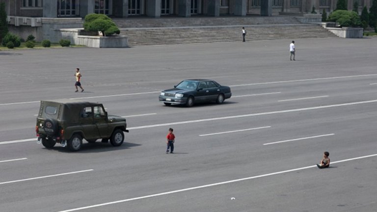 Улиците в Пхенян са странно празни