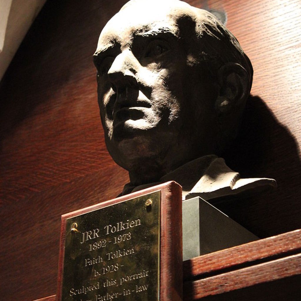 682px-Oxford_Tolkien