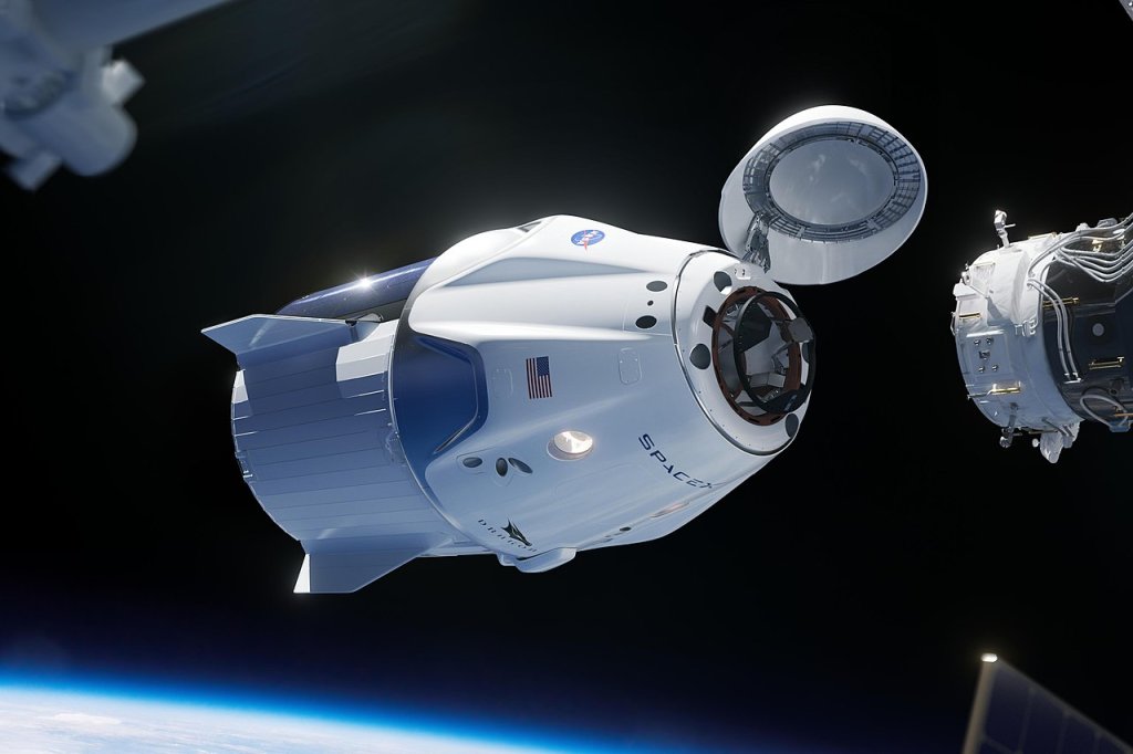 1280px-SpaceX_Crew_Dragon_(More_cropped)