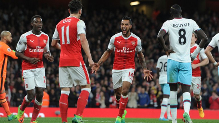 1. Всички в Арсенал бяха на ниво
Месут Йозил отпразнува своя мач №150 за Арсенал във всички турнири с гол и асистенция. Тио Уолкът, с капитанската лента в отсъствието на Лоран Кошчелни, вкара 19-ия си гол във всички турнири този сезон. Нямаше и следа от грубостта на Джака от предишните мачове. Вместо това двамата с Мохамед Елнени заформиха страхотен тандем в средата на терена. На вратата пък застана Емилиано Мартинес след контузиите на Петр Чех и Давид Оспина. Еми, както го наричат съотборниците му, запази суха мрежа в първия си мач за сезона във Висшата лига с фланелката на Арсенал.