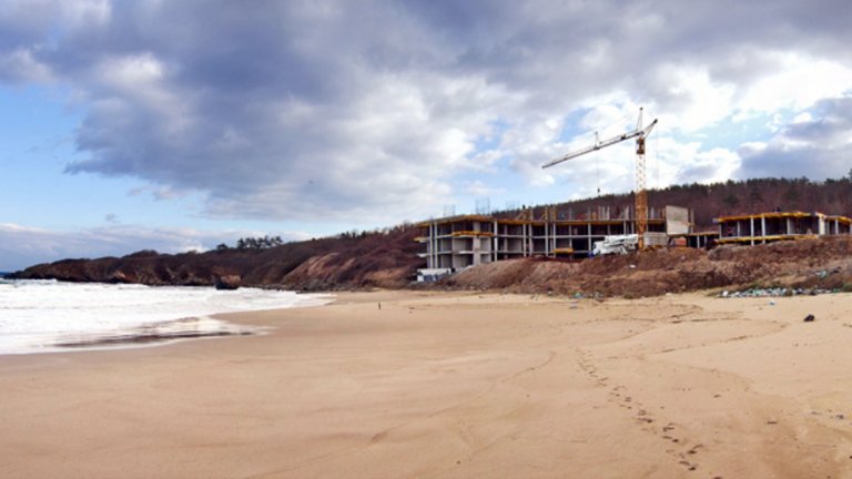 Категорично се отнася за разрушаване на дюни в защитена територия