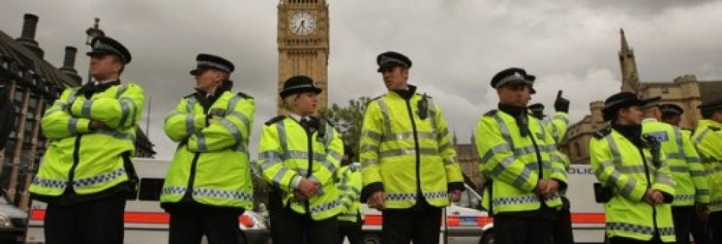 London_Police_Officers-500x346