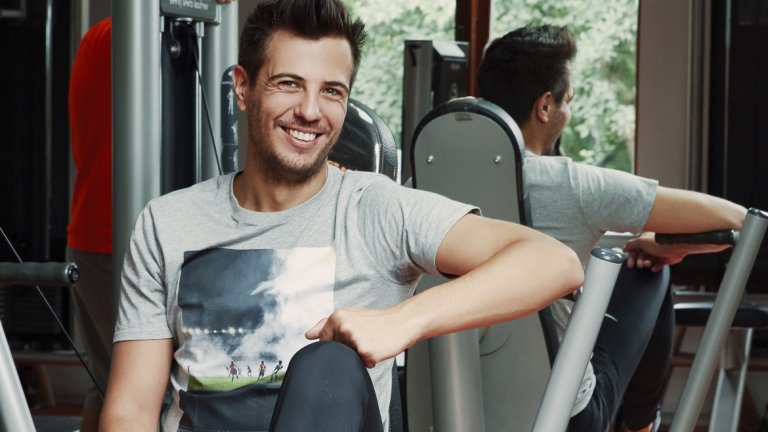 Илиян Любомиров е първият участник във "Влез във форма"