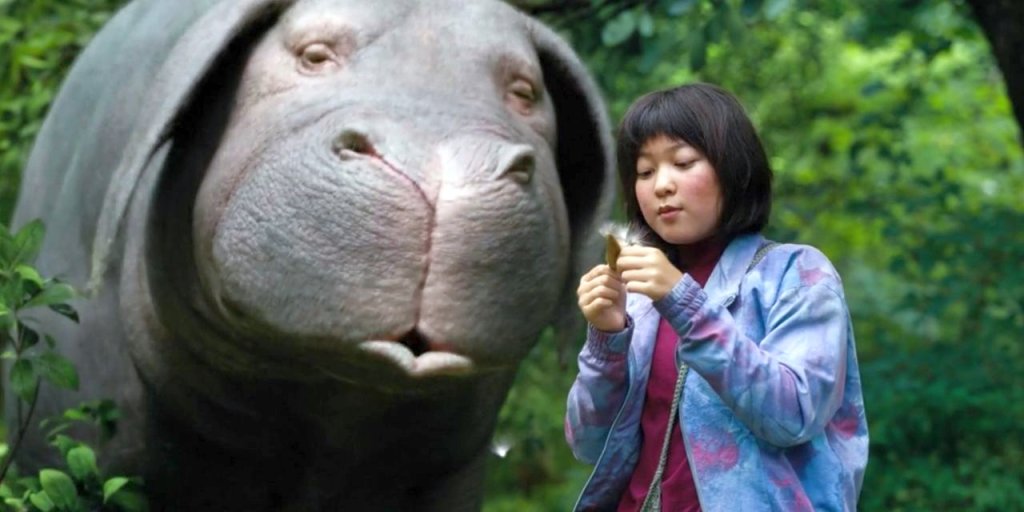 "Okja"
Трудно е да се сложи в определена категория. От една страна филмът е sci-fi подобен на "E.T.", но от друга е коментар на консуматорското общество. Всеки случай, "Okja" е доста вълнуващ, а Джейк Джилънхол и Тилда Суинтън играят великолепно. 