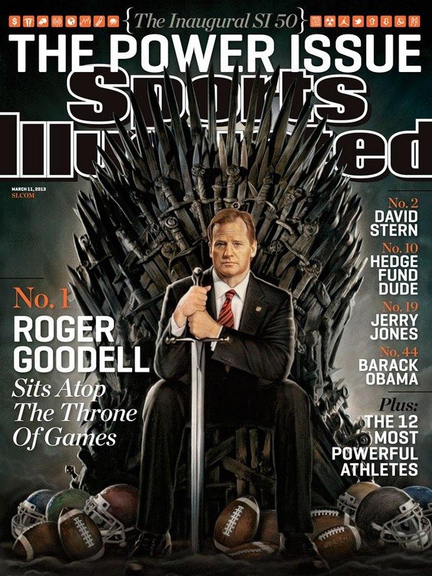 Комисионерът на NFL Роджър Гуудел седи на Трона на корицата на Sports Illustrated от 11 март 2013 година