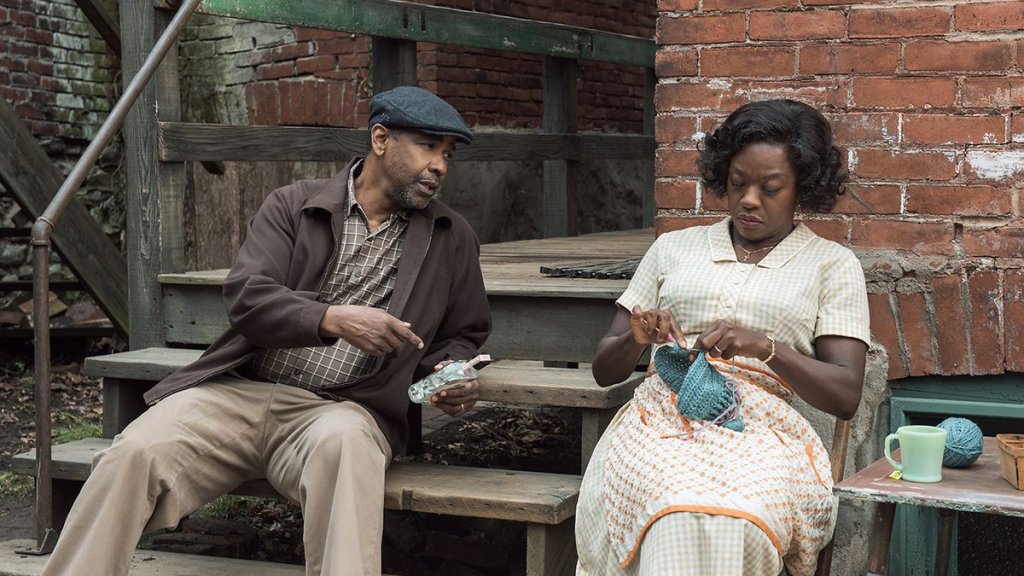 Наградата „Оскар“ я намери при ролята й във „Fences“