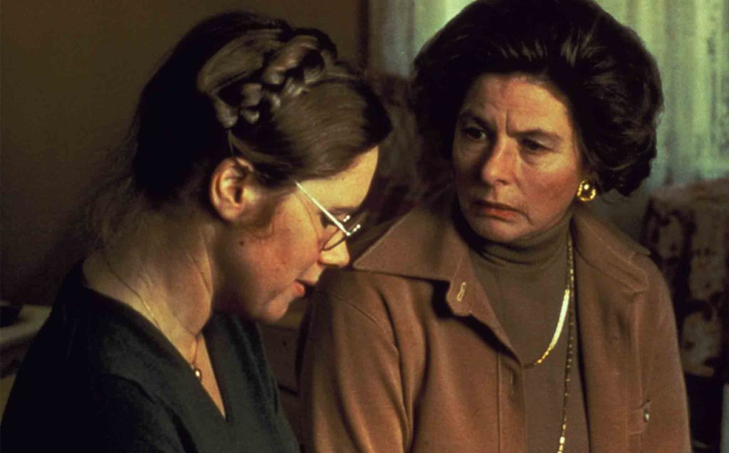 \"Есенна соната\" (1978)
Просто Бергман. В този случай на втора степен. \"Есенна соната \" е драма, която разказва историята на известна пианистка, която посещава двете си дъщери, едната от които е психично болна. В ролята на пианистката е великата И