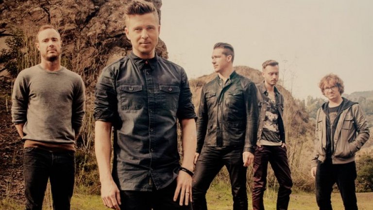 Вокалистът и основен композитор на OneRepublic Райън Тедър (отпред) прави и много успешна самостоятелна кариера като композитор и музикален продуцент на големи имена в музикалния бизнес. Работил е за Адел, Бионсе, U2, Maroon 5, Ели Голдинг, One Direction, Тейлър Суифт и още доста други