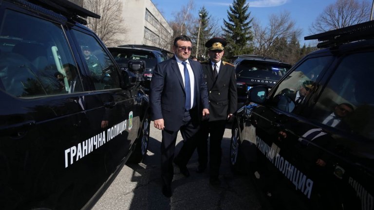 "Гранична полиция" получи 70 нови автомобила, за да пази границите от незаконни мигранти