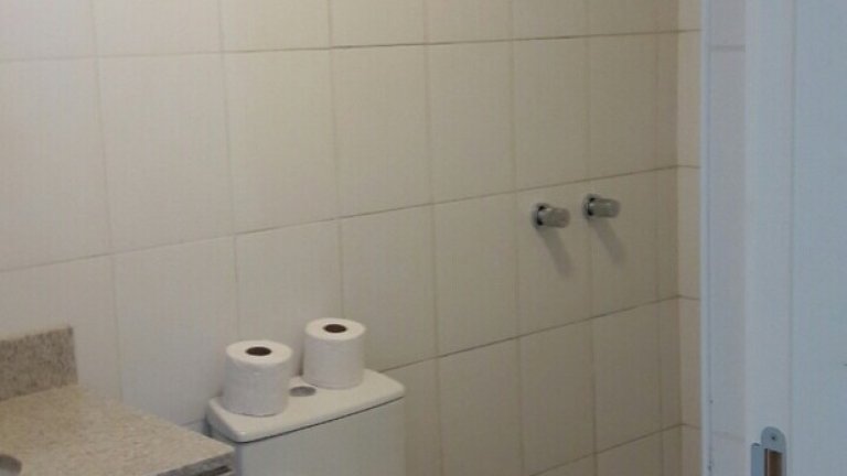 ... но остават проблемите с ВиК и ток