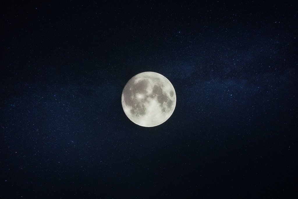 fabian-oelkers-e9rkZKjdlSc-unsplash