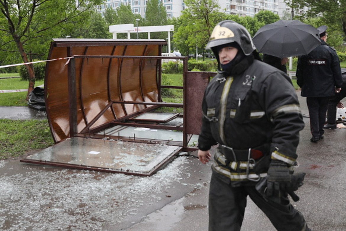 11 жертви, 146 ранени и щети за милиони след урагана в Москва (галерия)