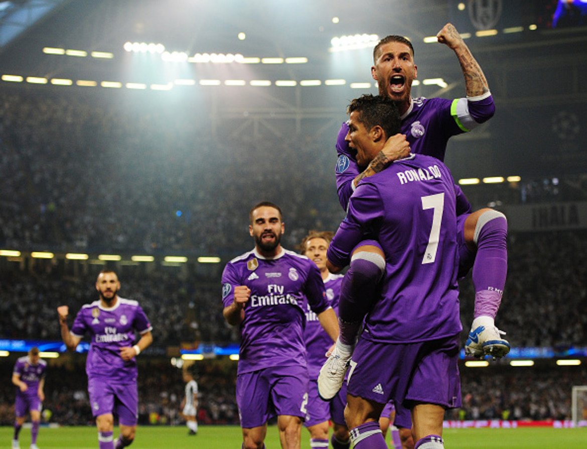 Реал стана и първият отбор, минал кота 500 гола в Шампионската лига. Кристиано Роналдо вкара юбилейния гол за „кралете” с първото си попадение във финала, а Реал вече има общо 503 в най-престижната клубна надпревара на Стария континент.

