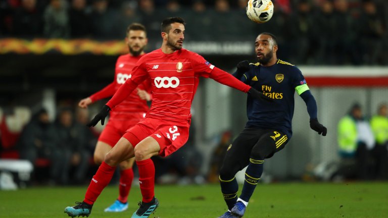 Лаказет и Сака донесоха равенството на финала в групата