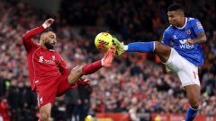 Ливърпул се добра до точка на "Анфийлд", Челси се сгромоляса