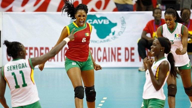 Съпруга на нападателя Дуало Ауа е национална състезателка по волейбол за Сенегал.