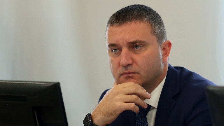Министерството на финансите е заложило и 10 процента ръст във възнагражденията за държавната администрация
