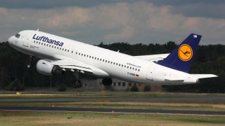 Lufthansa_A320_D-AIQB