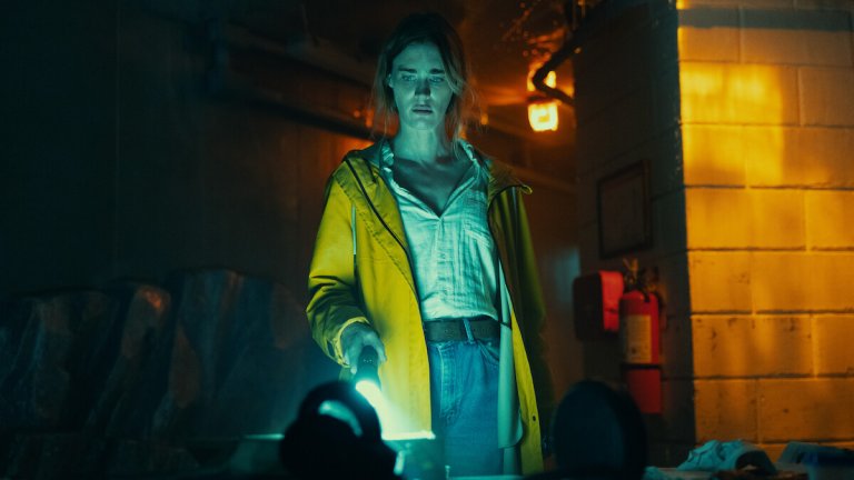 „Below“: Джош Хартнет се изправя срещу морско чудовище в новия хит на Netflix