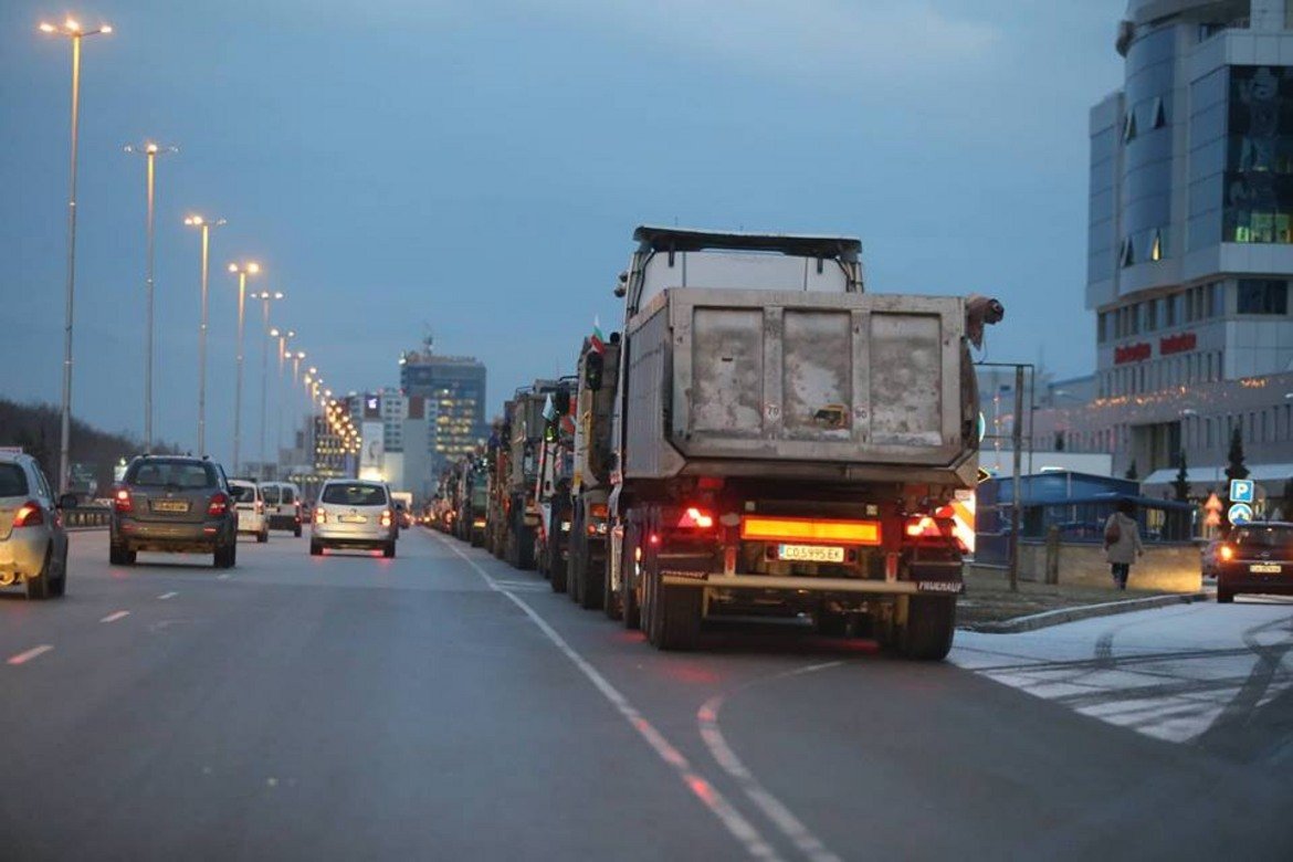 1000 машини са разположени на Цариградско шосе при изхода на София