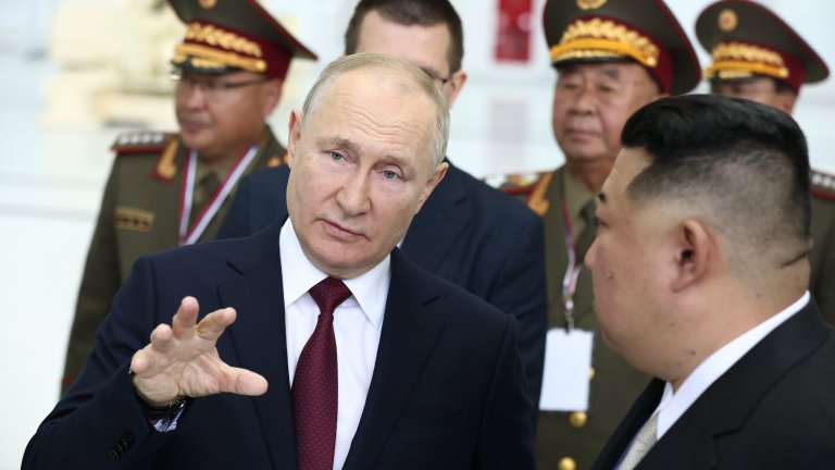 Ким Чен-ун в Русия: Обещания за сателити, обяд с телешко и есетра и тостове за победата на Русия